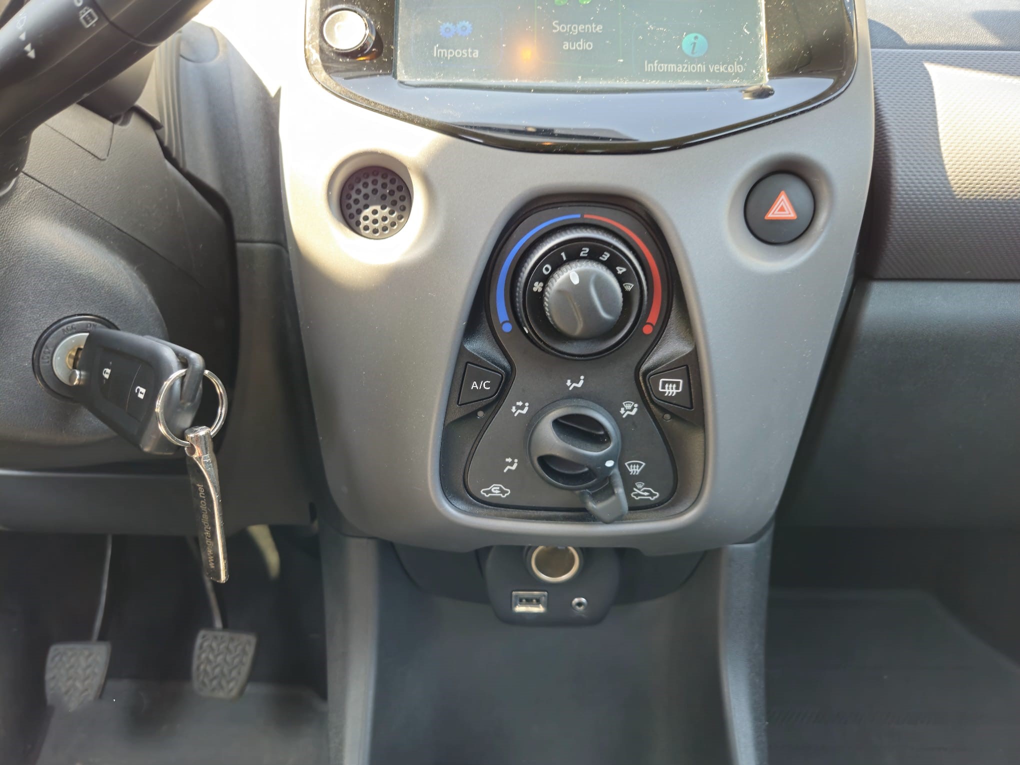 PEUGEOT 108 VTi 72 S&S 5 porte Active