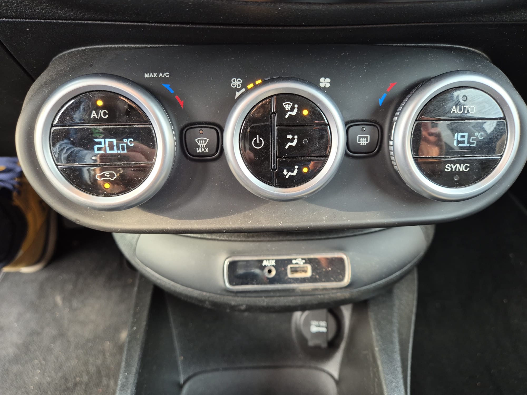 FIAT 500 X 2015 1.6 mjt Cross 4x2 120cv